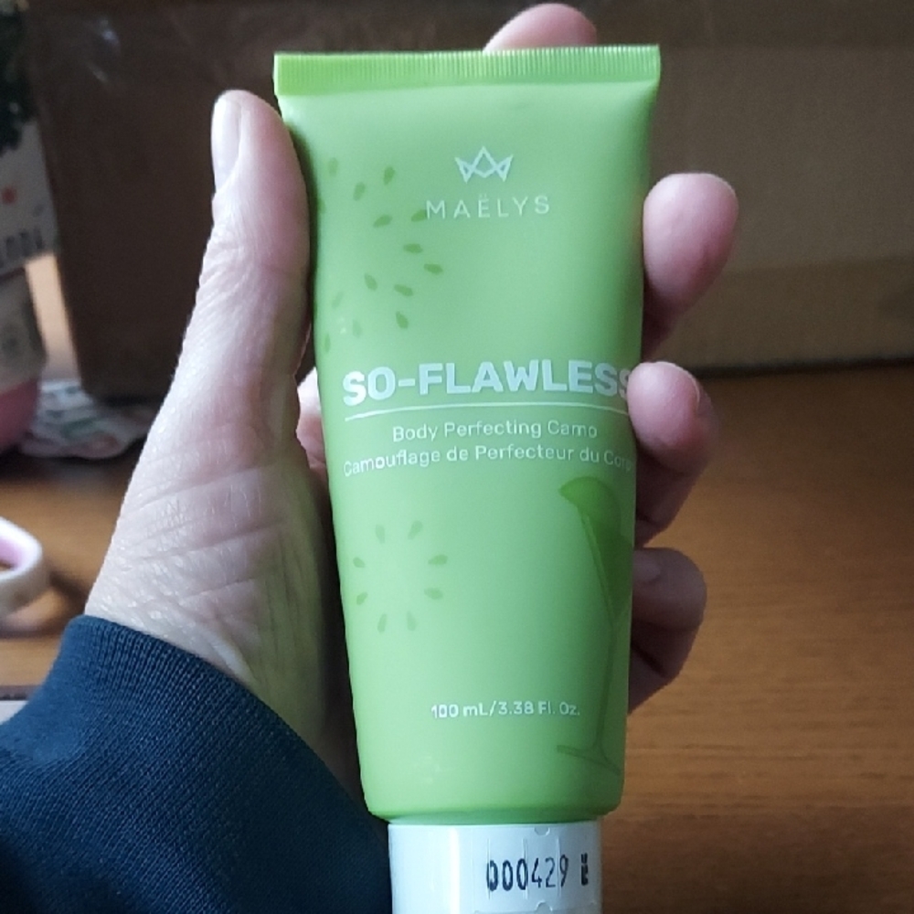 Maelys So-Flawless Body Perfecting Camo Cream * Made In Usa - Shade: Queen